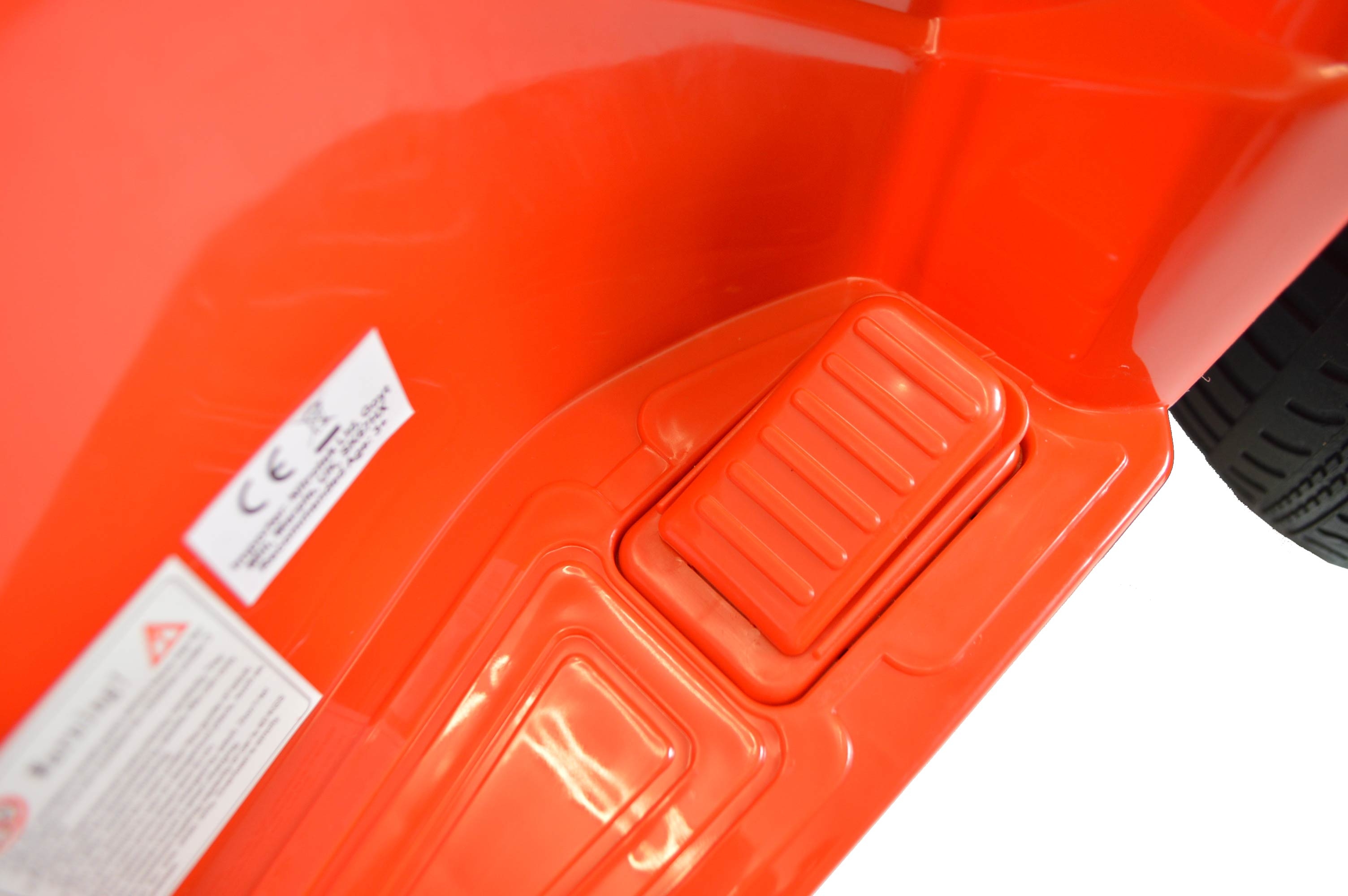 Foot accelerator. Foot accelerator.